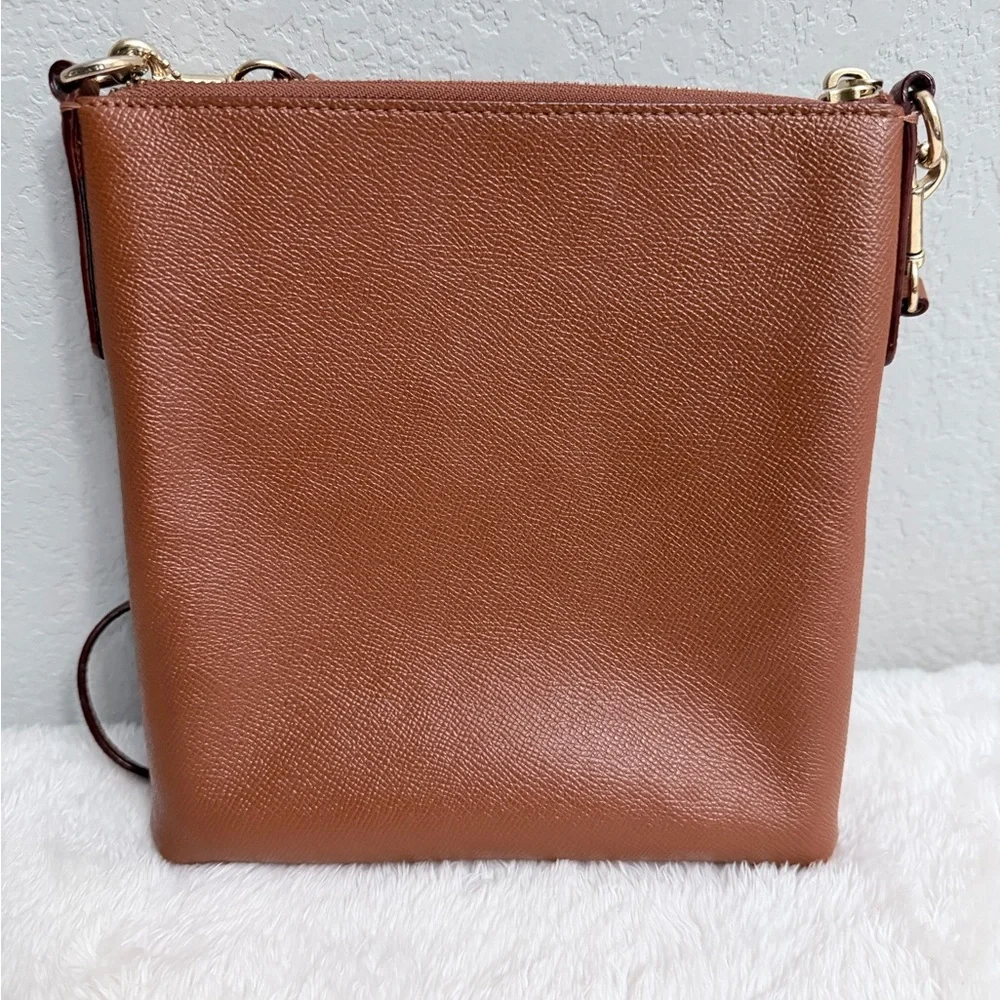 Coach Tan Leather Crossbody Bag with Gold Hardware - Picture 2 of 8